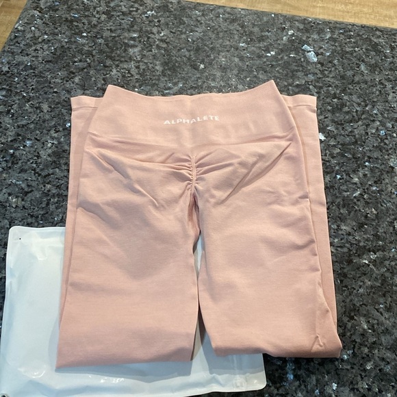 NWT Alphalete Amplify Leggings | Blossom Pink | Small - Picture 4 of 7